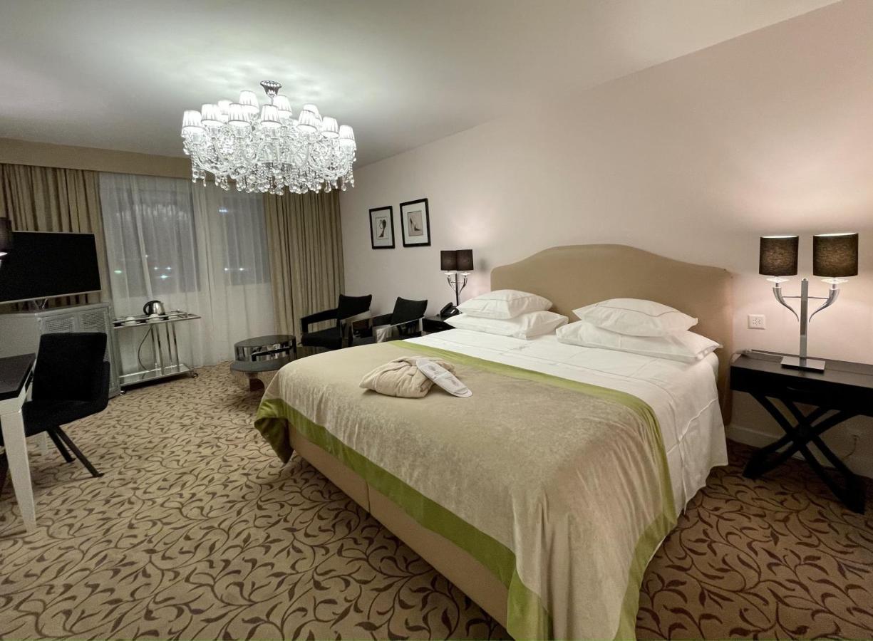 Hotel Adriatica Geneva Luaran gambar